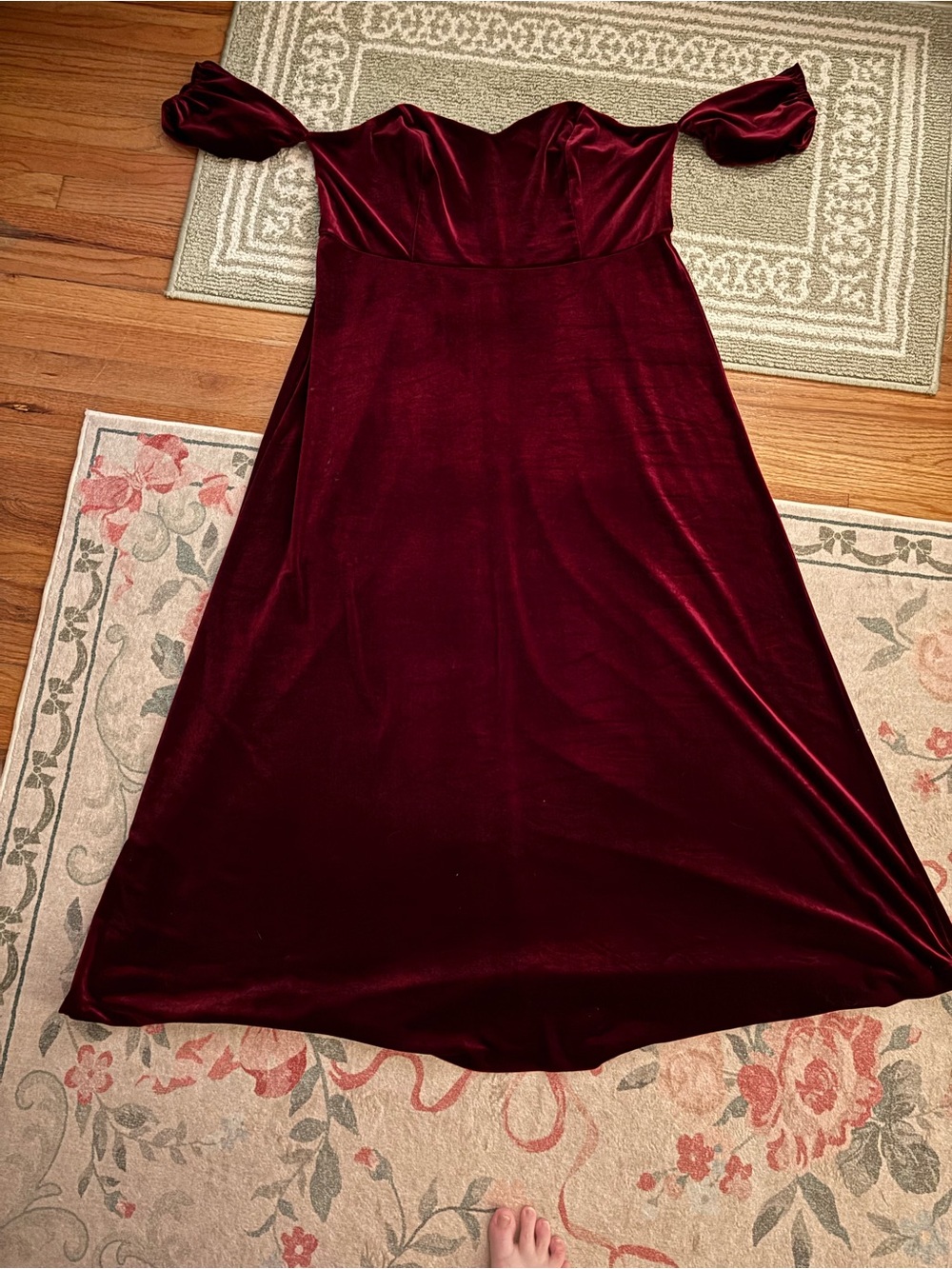 Eloquii Off The Shoulder Velvet Gown In Deep Reds